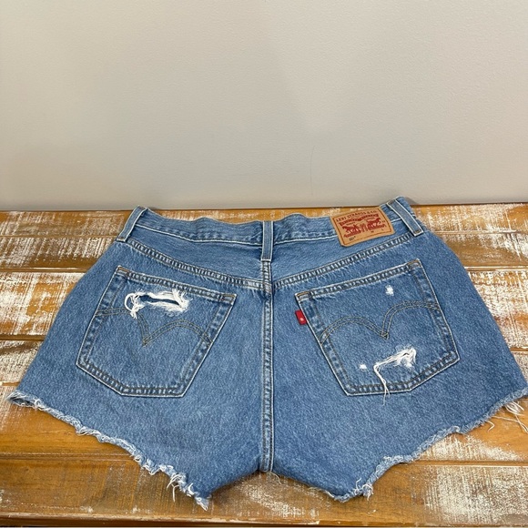 Levi's® 501™ Original Women's Jean Shorts Size 29 - Picture 6 of 13